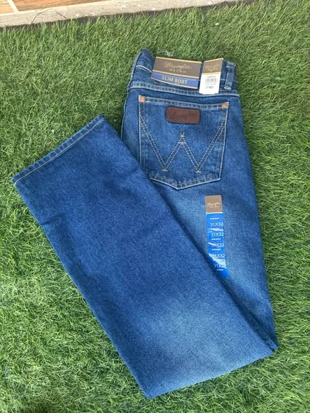 Pantalón de mezclilla Wrangler azul